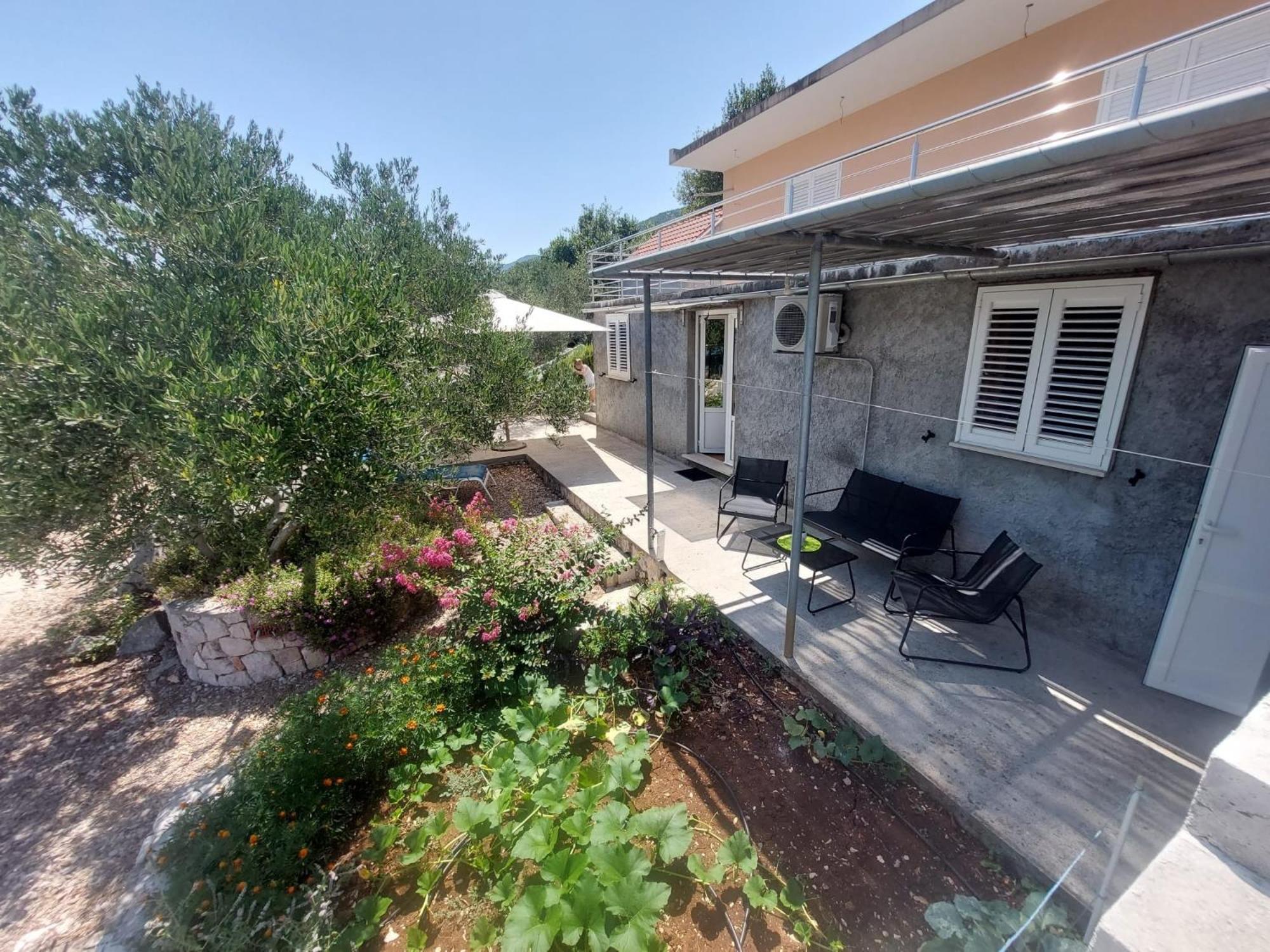 Apartments By The Sea Zuronja, Peljesac - 13202 Putnikovic Bagian luar foto